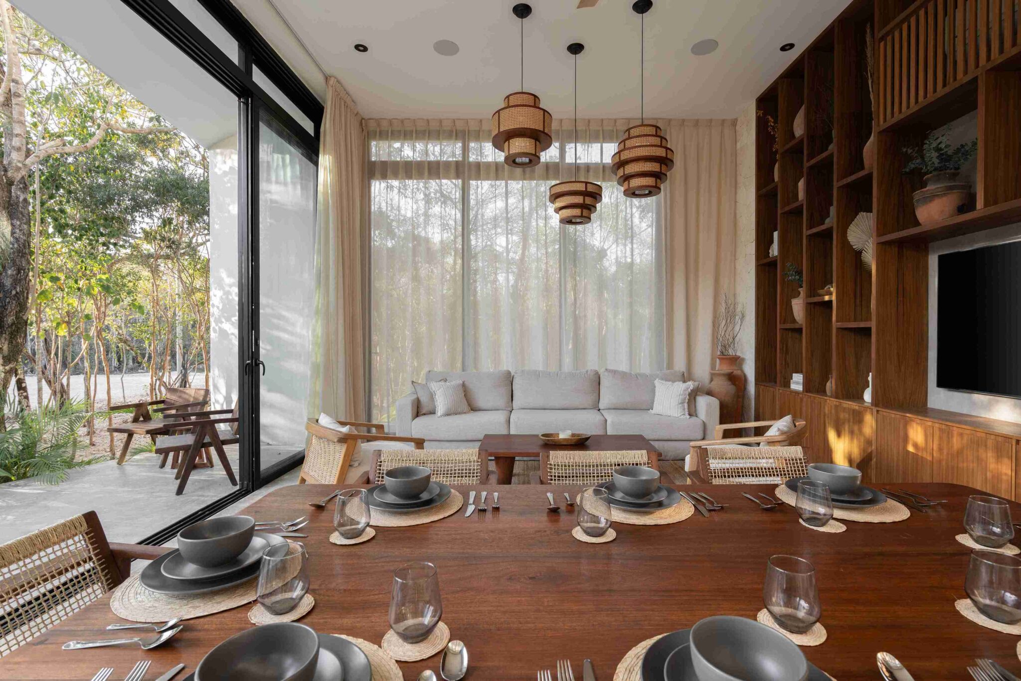 villaaqualivingroom 26 11zon